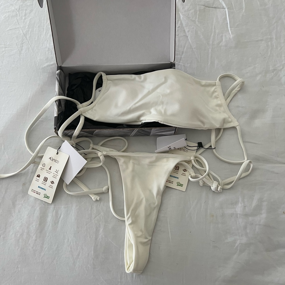 NWT White Bikini Set Adjustable Straps